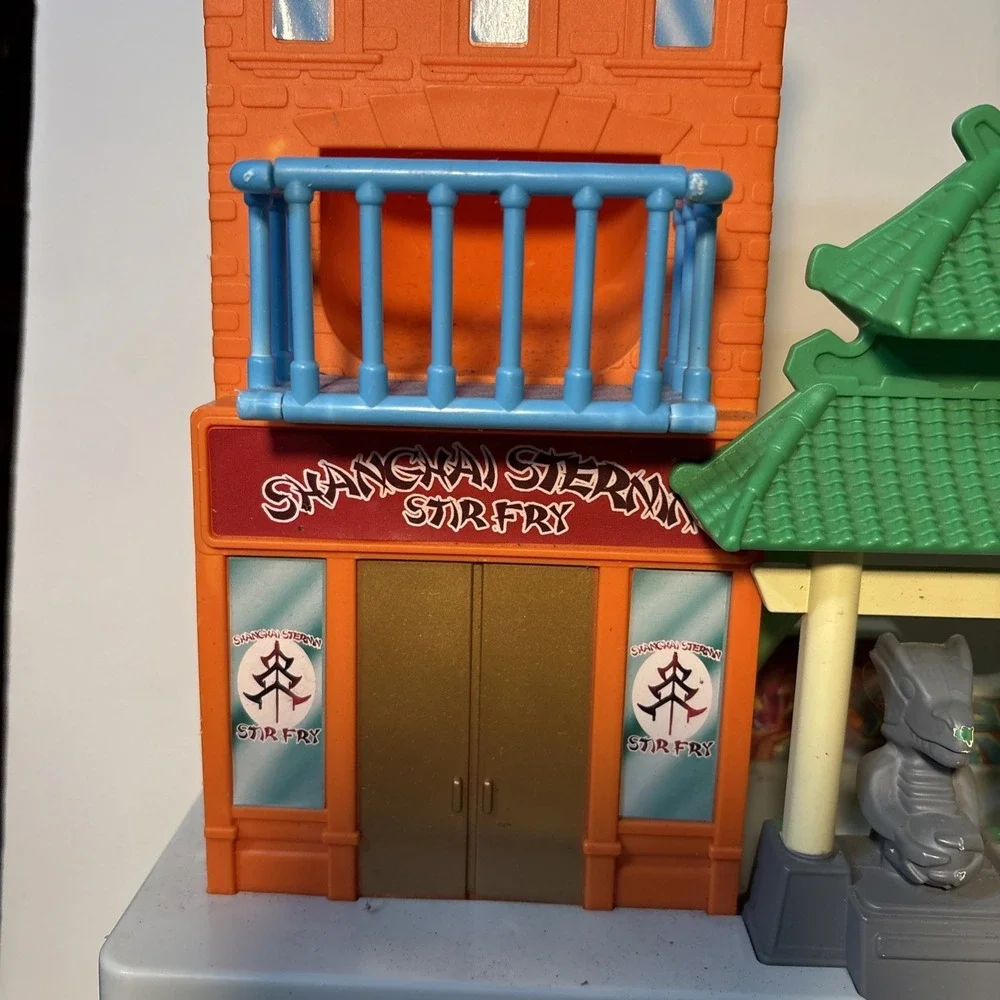Imaginext Teenage Mutant Ninja Turtles  Chinatown Playset